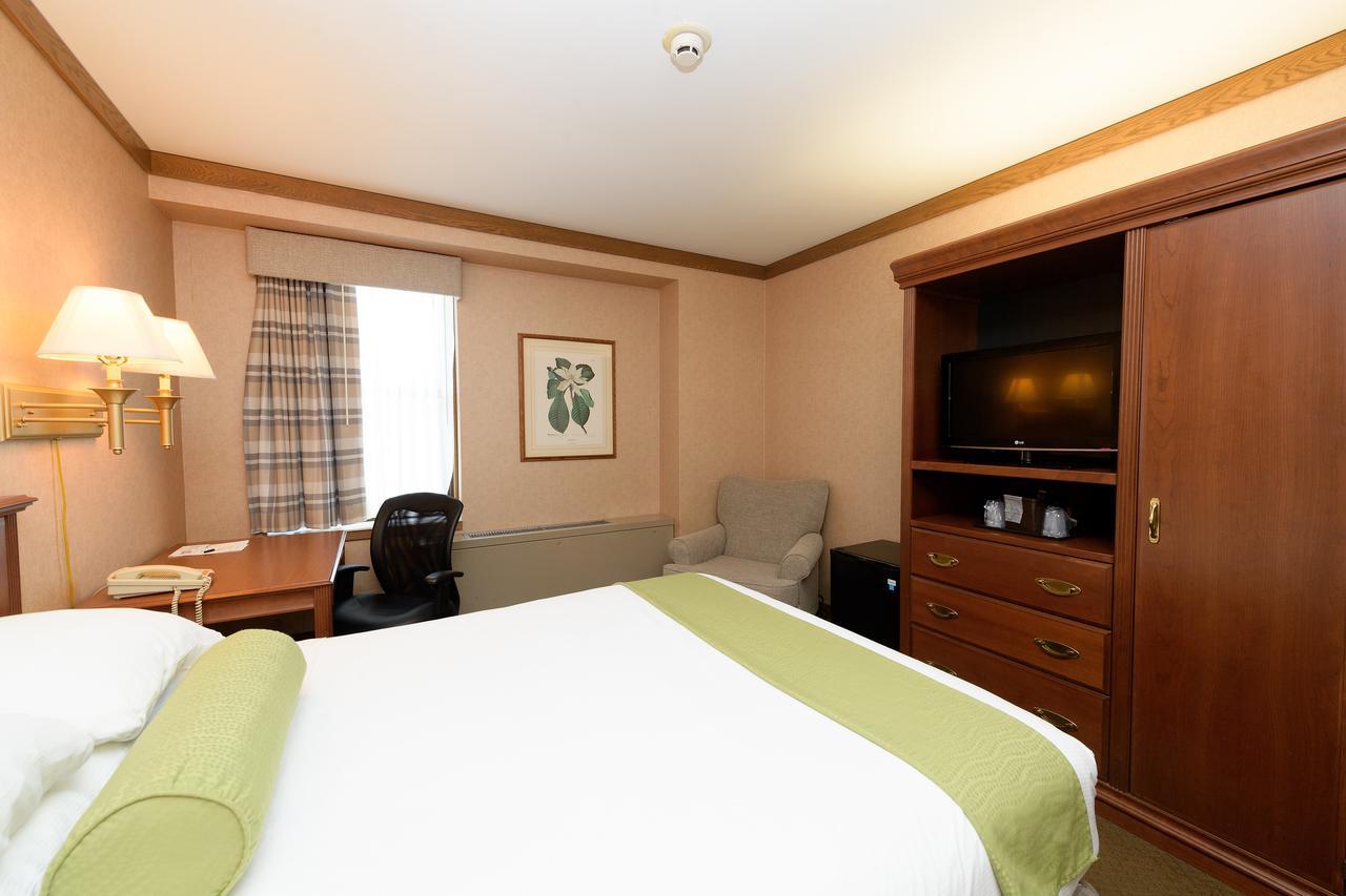 Union Club Hotel Purdue Западен Лафайет Екстериор снимка